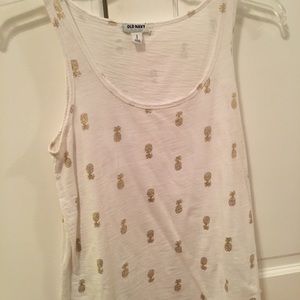 Old Navy pineapple tank top!